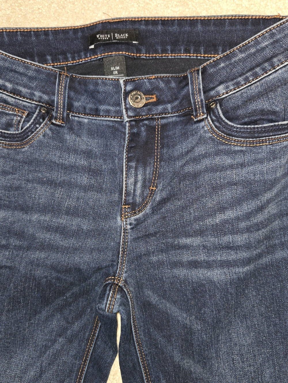 White House Black Market Dark Washed Denim Slim Jeans with Tan Stitching Size XS - Picture 2 of 11